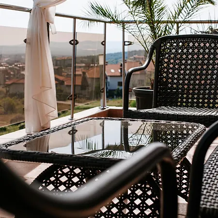 Red Iguana Hotel 3*