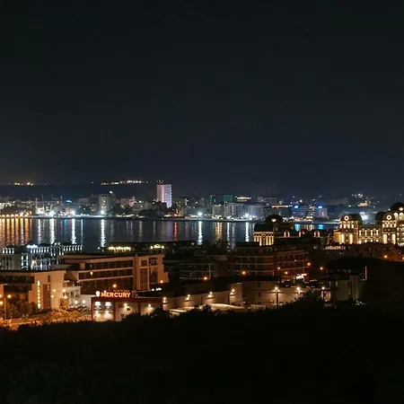 Hotel Red Iguana 3*