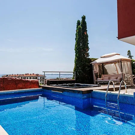 Hotel Red Iguana 3*