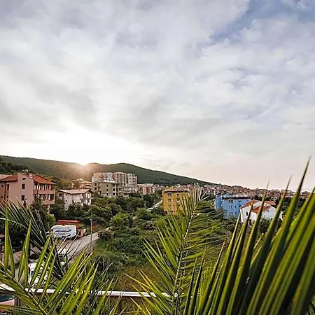 Red Iguana Hotel Sveti Vlas